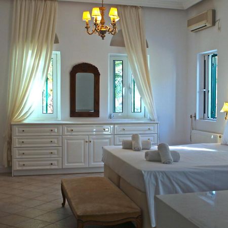 Villa Dori Ambrami Bagian luar foto